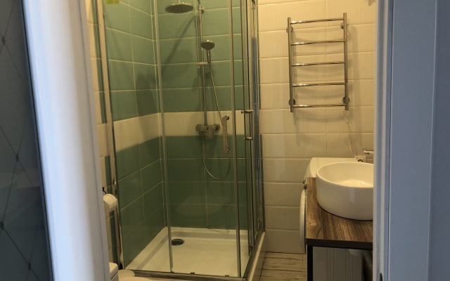 Апартаменты Студия с Видом на Покровский Сквер