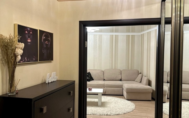 Two-room premium apartment on Katukova 23