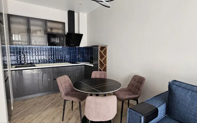 Апартаменты на Набережной 75к4 (104.4)