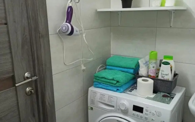 Dvuhurovnevaya Khadi_Home ryadom s Komsomolskoj Naberezhnoj Flat