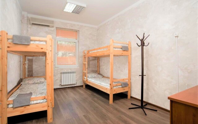Manzhari Hotel