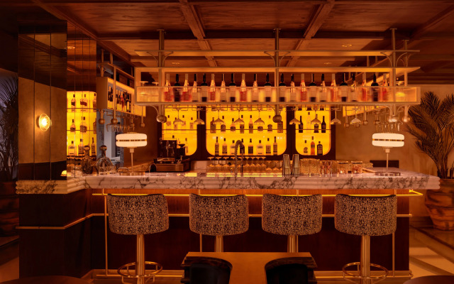Shining Star Hotel