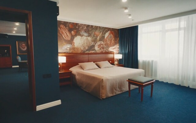 Dis President Hotel