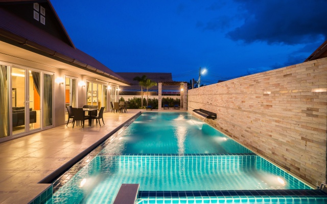 The Ville Jomtien Pool Villa
