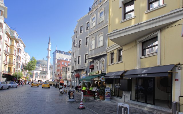Joy Taksim