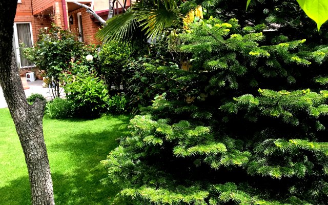 Green Garden Apartments