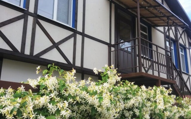Matsesta-Beregovaya Apartments