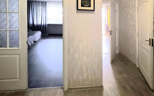 Na Ulitse Latyshskikh Strelkov 45 Apartments