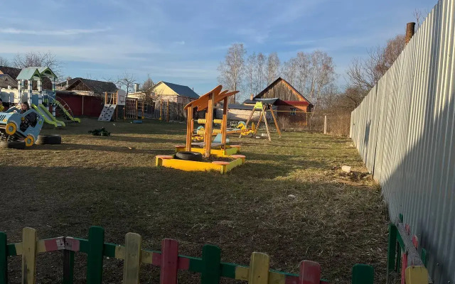 Частный дом двухэтажный на 1-й Лесной улице 1А