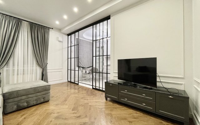 4-komnatnye HomeApart Sverdlova, 26 Apartments