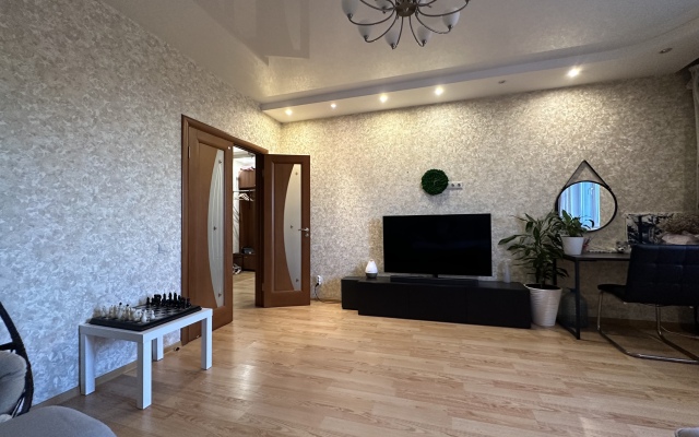 S Vidom Na Chashu I Kreml Flat