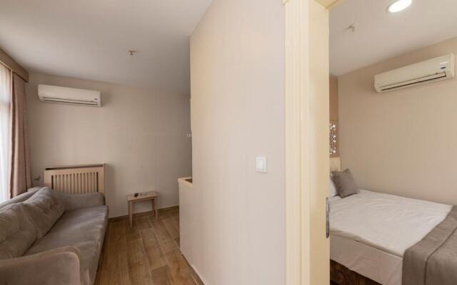 Отель Taksim Peri Suite