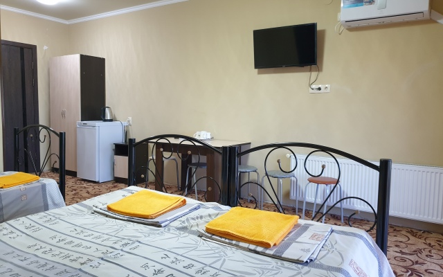 Na Oktyabryskoy 39 Guest house