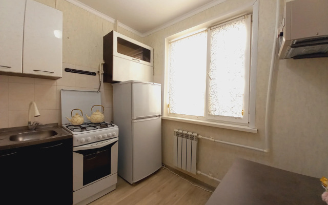 Oranzhevy Mir Flat
