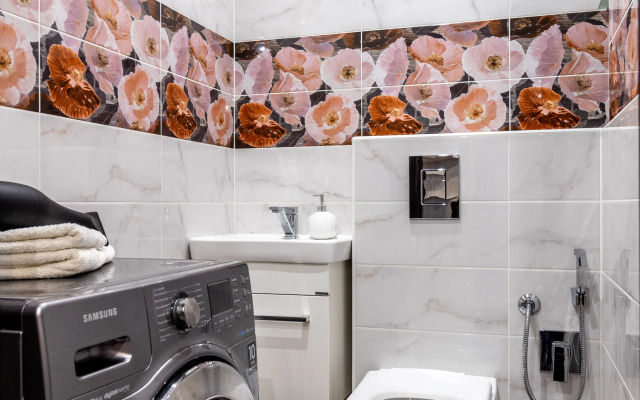 Tikhiy 4 Flat