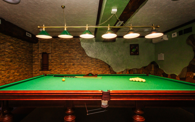 U Oksany Guest House