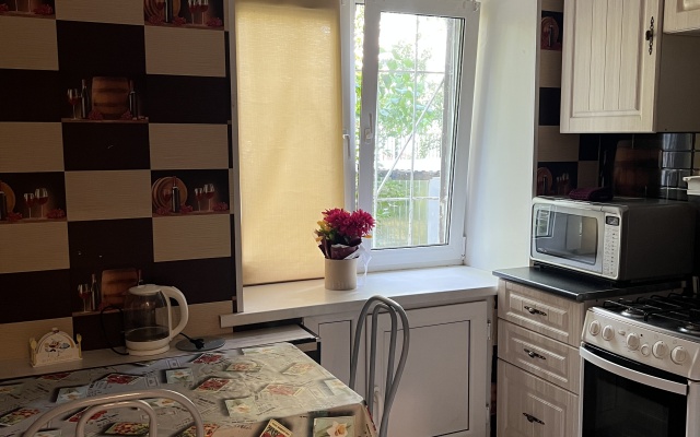 Na Druzhby 4 Apartments