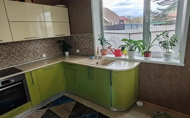 Частный дом г.Владивосток, ул.Джамбула, д.5 до 12 гостей