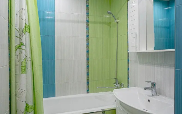 Apartamenty Ladgorna cetyrehkomnatnye  vozle TC Galerea