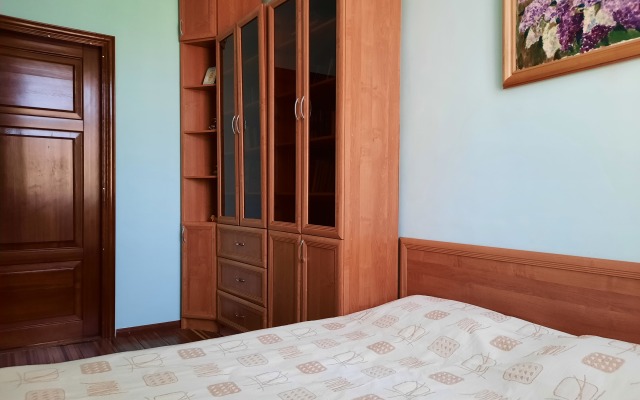 Апартаменты Sutki Rent в Доме Штрауха