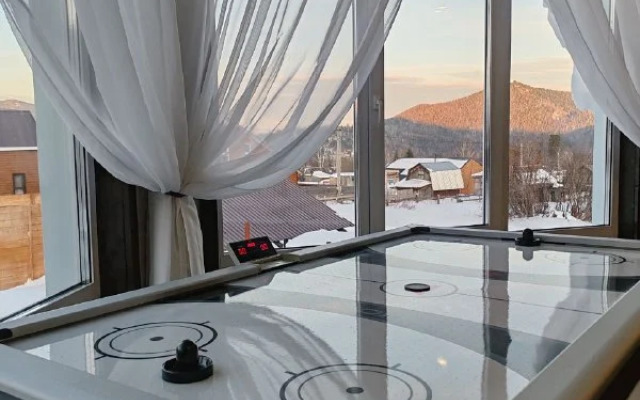 Maverick na 14 chelovek Guest house