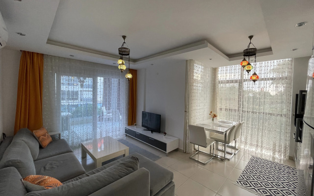 Апартаменты у моря 320 м с балконом