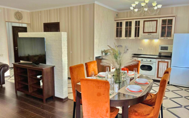 Улучшенные трехкомнатные апартаменты с террасой