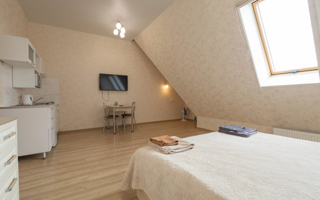 Апартаменты Современная студия возле озера