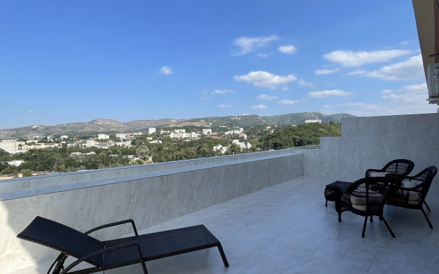 Квартира с большой террасой