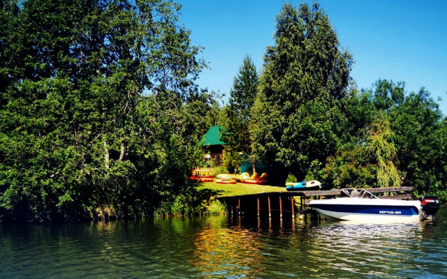 Частный дом коттедж с пятью комфортабельными спальнями