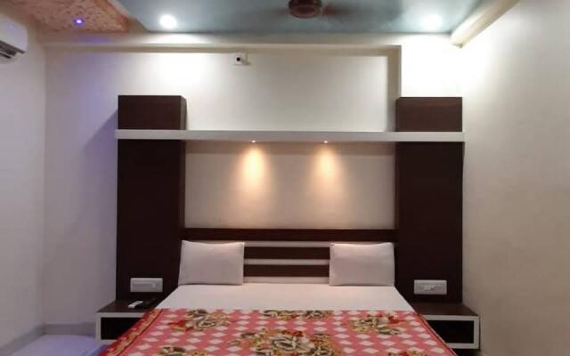 Rajmandir Hotel