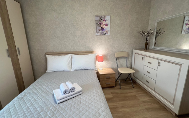 Na Naberezhnoy s Vidom na Zaliv Flat