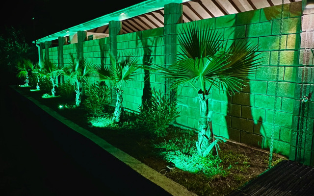 Flora Hotel
