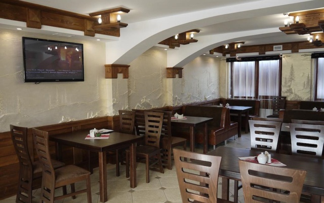 Charda Hotel