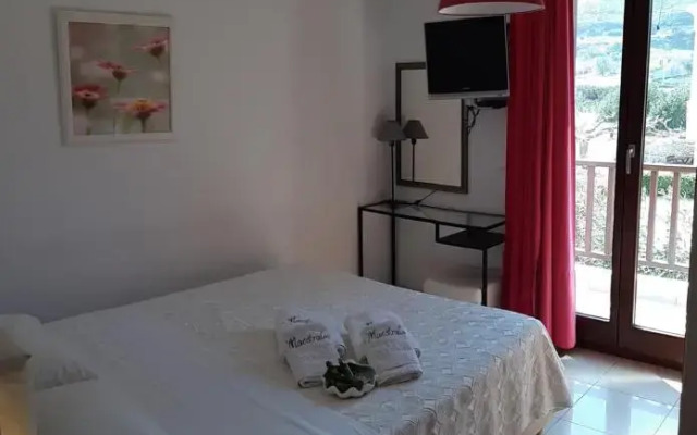 Maestralia Apartments