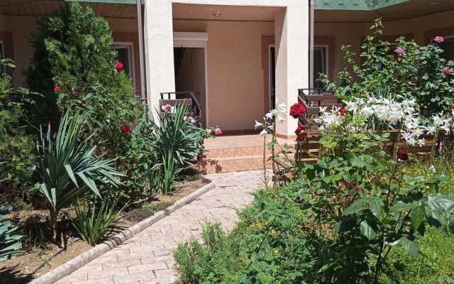 Гостевой дом Лето