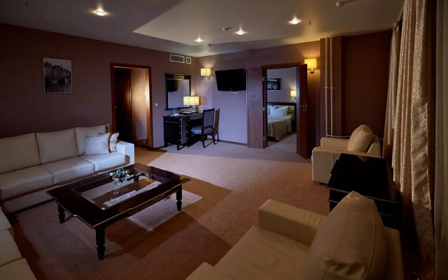 D'Hotel VDNH