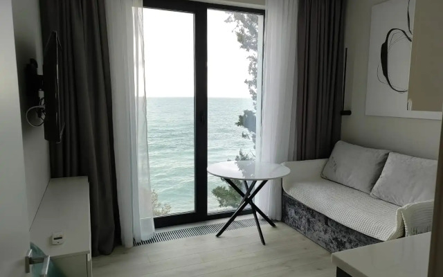 S prjamym vidom na more Apartments