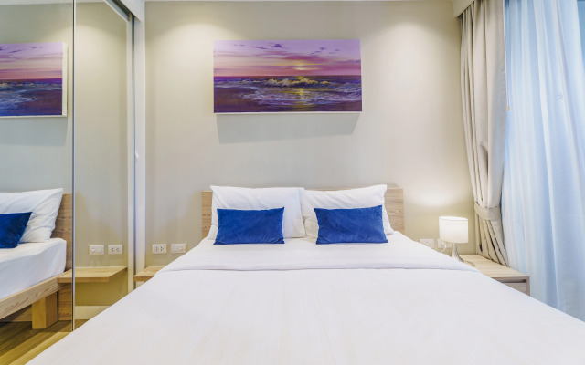 Diamond 2Br  Deluxe Poolside Condo Apartments