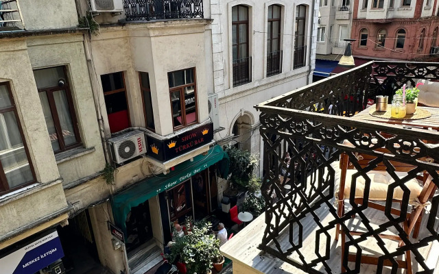 New Pera Hotel