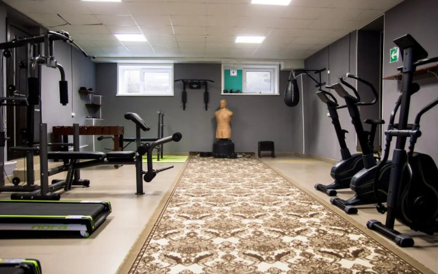 Отель Корона