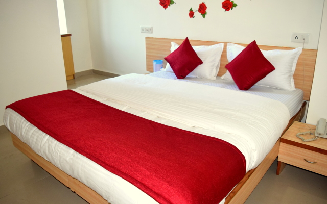 D Veeray Hotel by Sky Stays