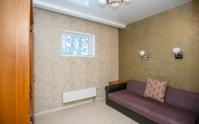 Dom V Aleksandrovke Guest House