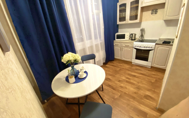 Krasivy Vid S 16 Etazha Apartments