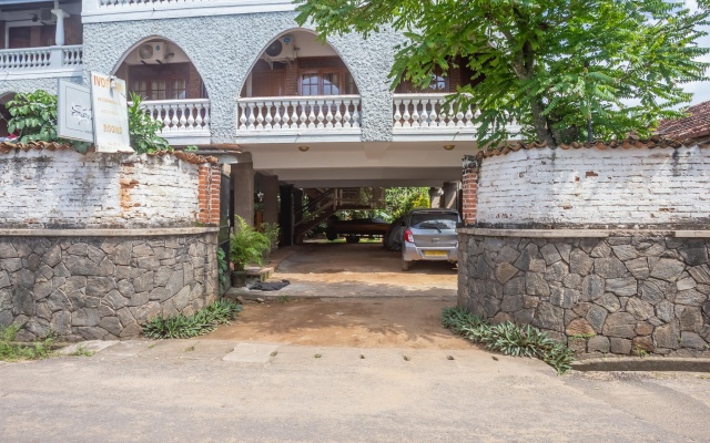Yoho Ivory Inn Guest house