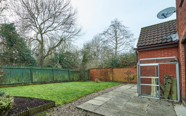 Furzton Serviced Houses - Shortstay MK Guest House
