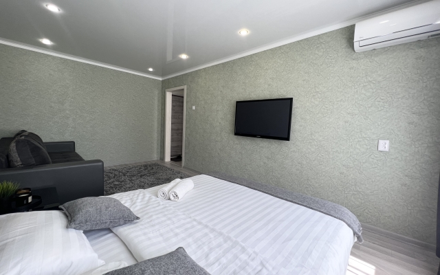 Na Naberezhnoy Apartaments