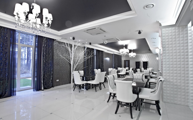 Отель Лесная