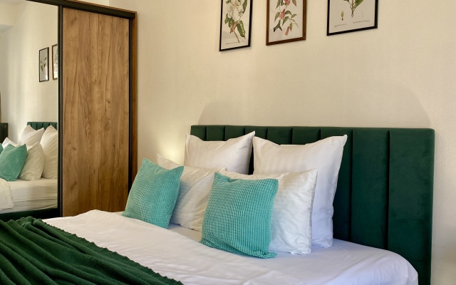 Comfort & Relax Home At Naberezhniy Apartments