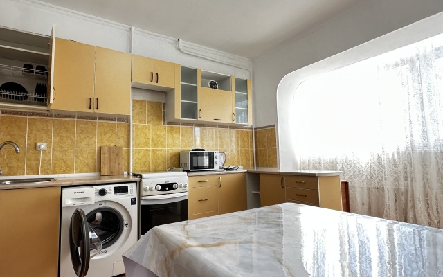 3 rooms Zhetysu 1 Flat